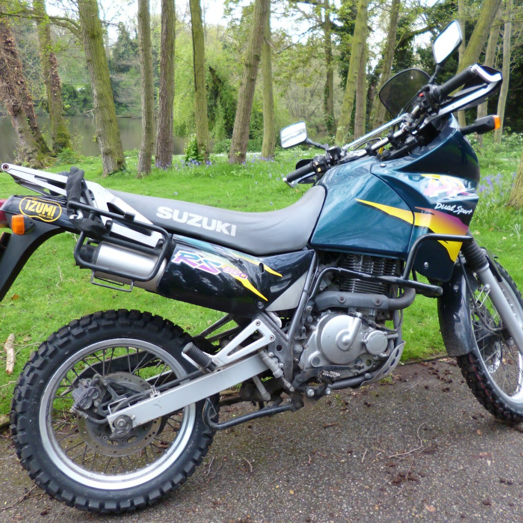 Мотоцикл Suzuki модели DR 650 SE