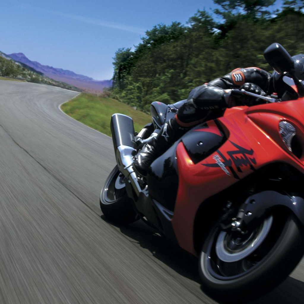 Невероятный мотоцикл Suzuki  GSX 1300 R