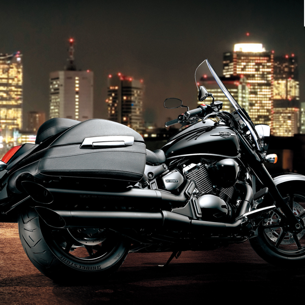 Мотоцикл Suzuki модели  Intruder C1500T