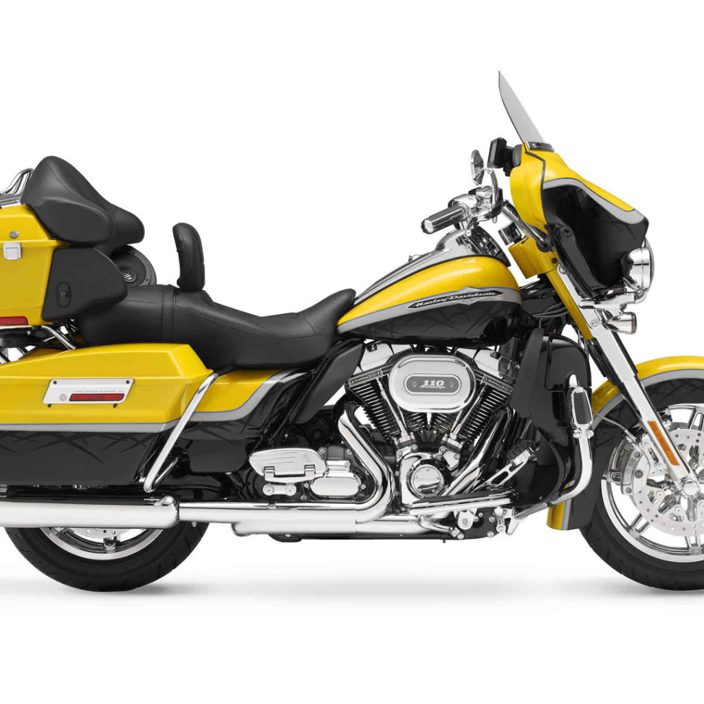 Мотоцикл модели Harley-Davidson CVO Electra Glide Ultra Classic