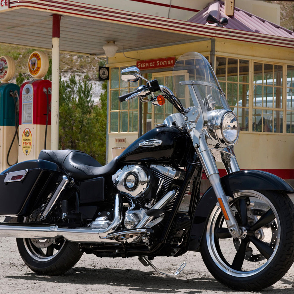 Мотоцикл модели Harley-Davidson Dyna Switchback