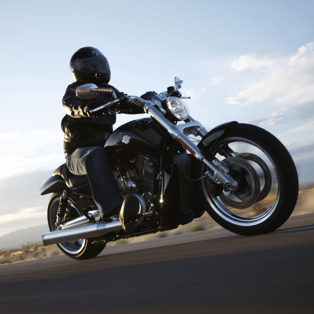 Мотоцикл модели Harley-Davidson V-Rod Muscle