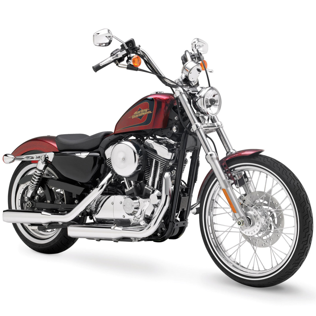 Мотоцикл модели Harley-Davidson XL 1200V Sportster Seventy-Two