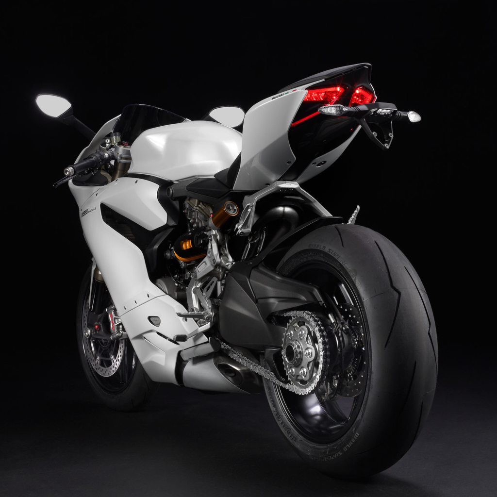 Новый мотоцикл Ducati Superbike 1199 Panigale