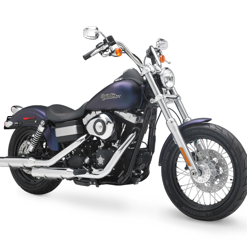 Новый мотоцикл Harley-Davidson Dyna Street Bob
