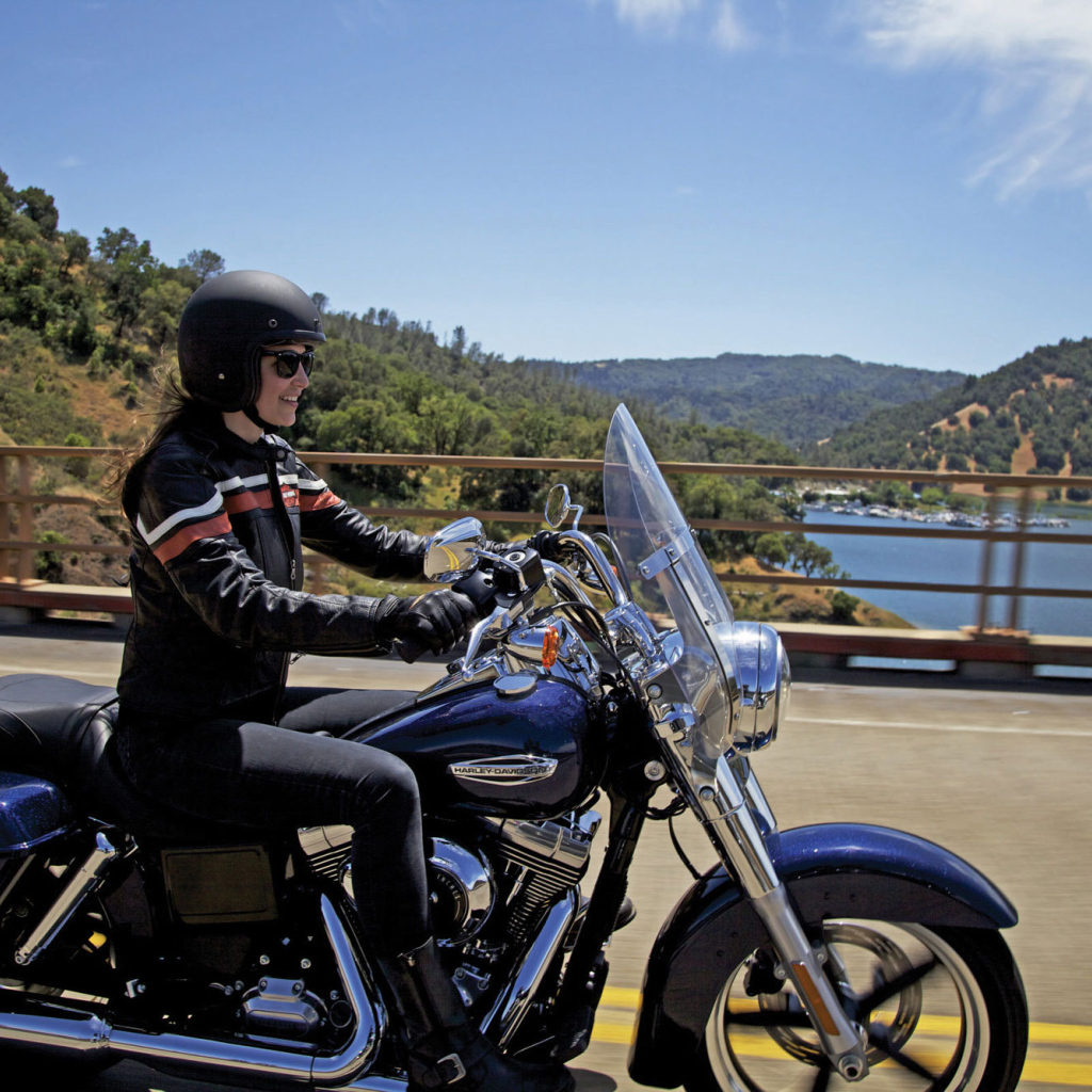 Новый мотоцикл Harley-Davidson Dyna Switchback