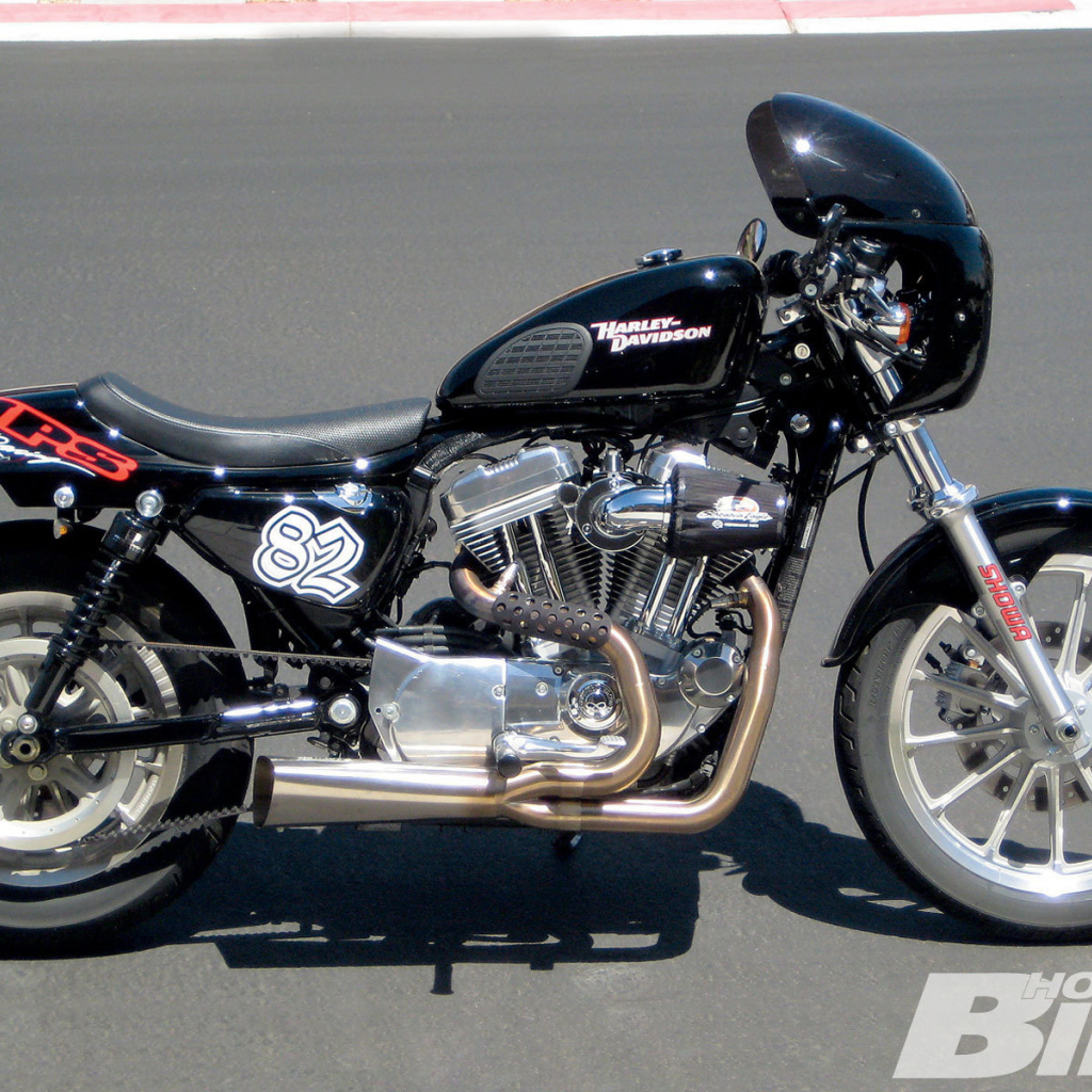 Новый мотоцикл Harley-Davidson XL 883R Sportster Roadster