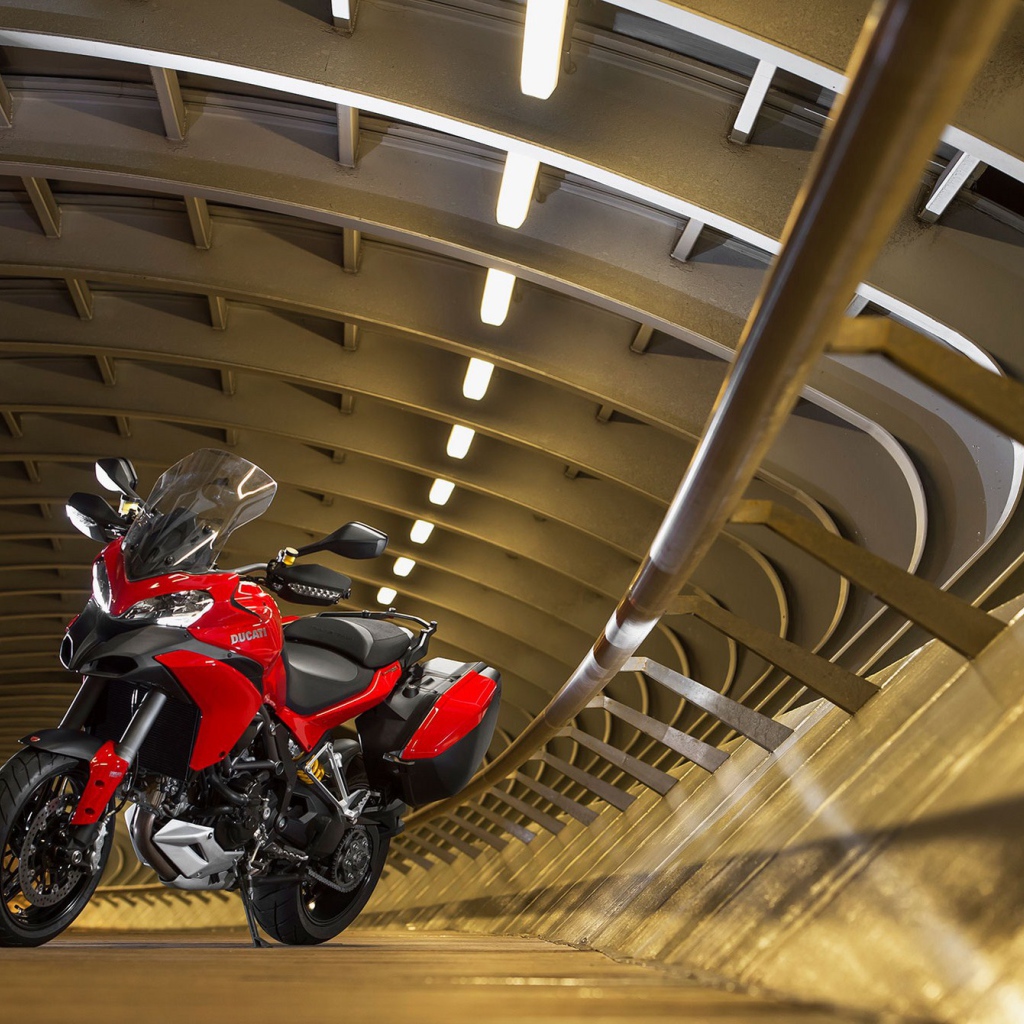 Новый надежный мотоцикл Ducati Multistrada 1200 S Granturismo