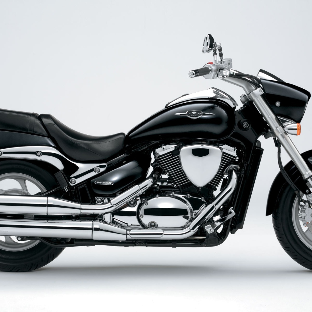 Новый надежный мотоцикл Suzuki Intruder C1500T