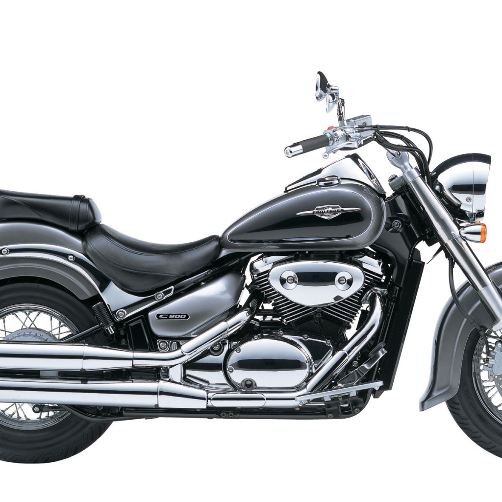 Новый надежный мотоцикл Suzuki Intruder C800C