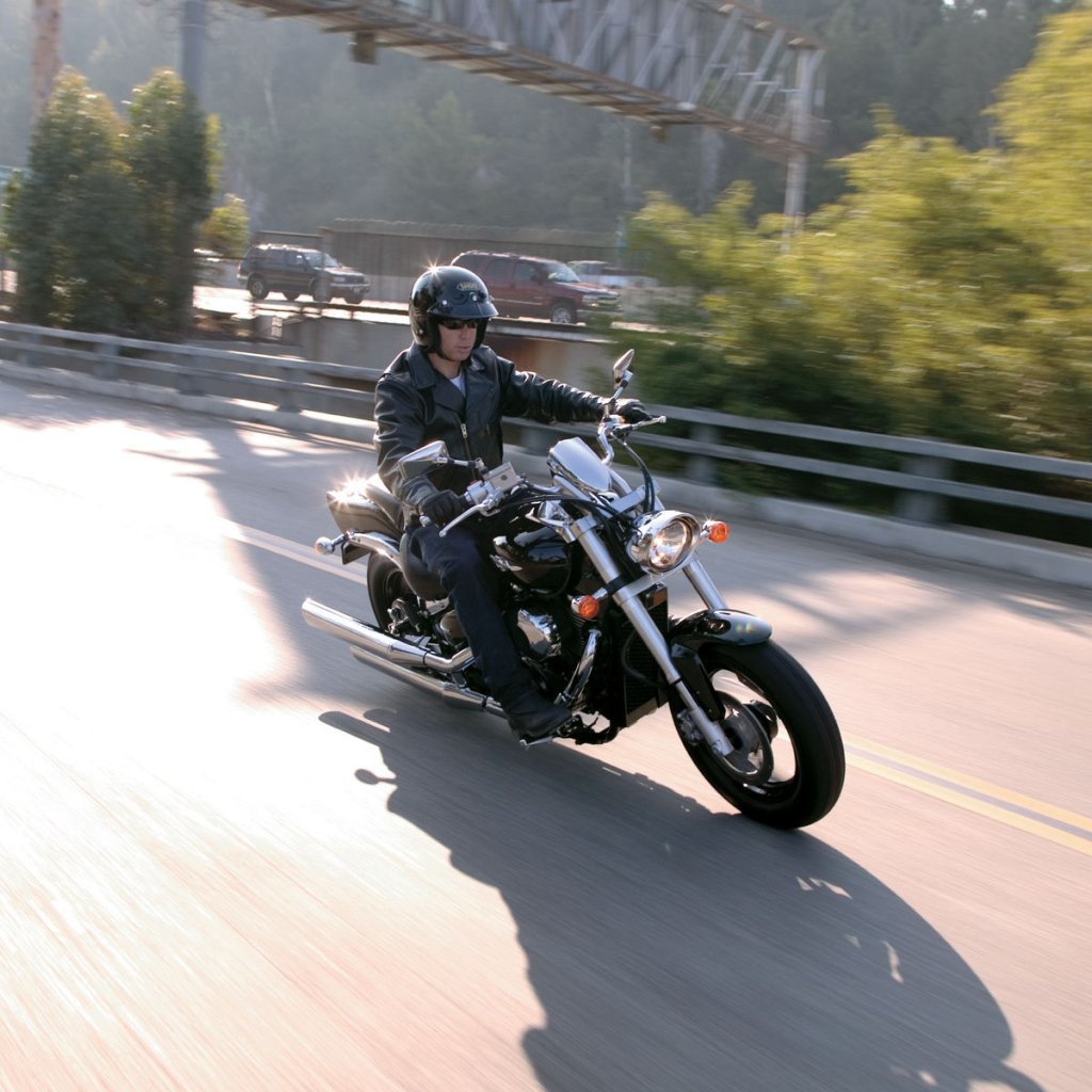 Новый надежный мотоцикл Suzuki Intruder M800