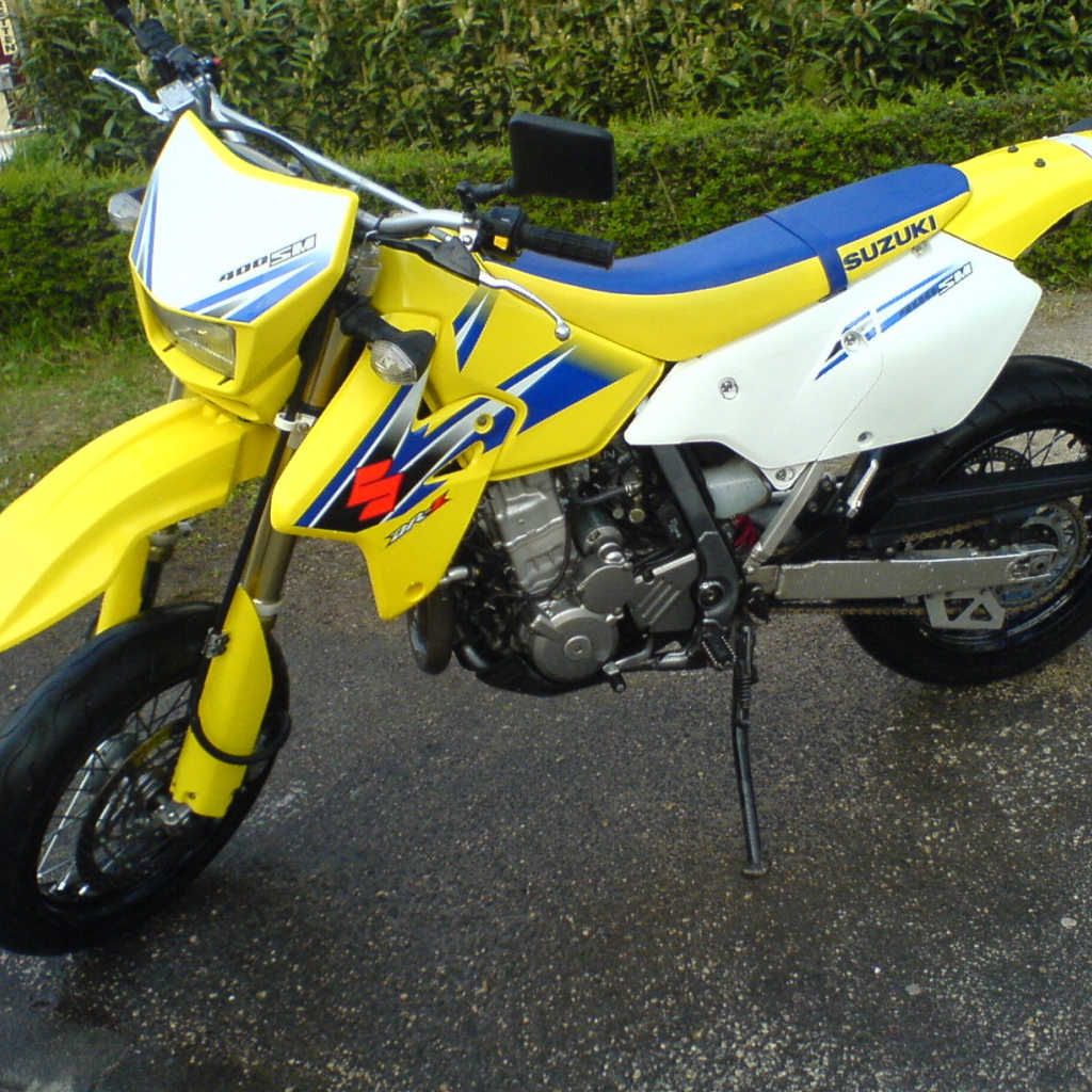 Популярный мотоцикл Suzuki  DR-Z 125