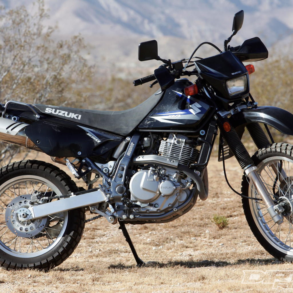 Популярный мотоцикл Suzuki DR 650 SE