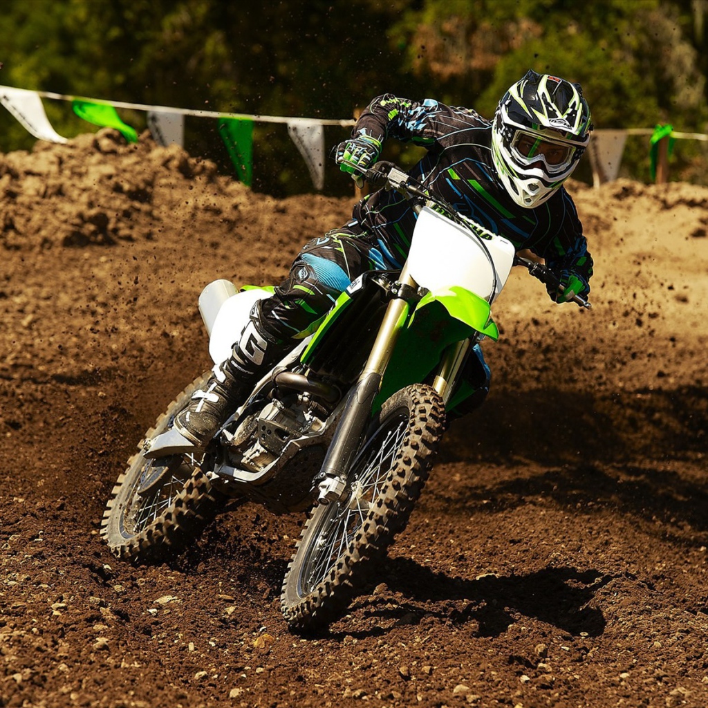 Популярный мотоцикл Kawasaki KX 450 F