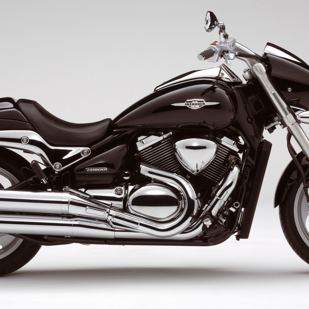 Популярный мотоцикл Suzuki  Intruder M1500