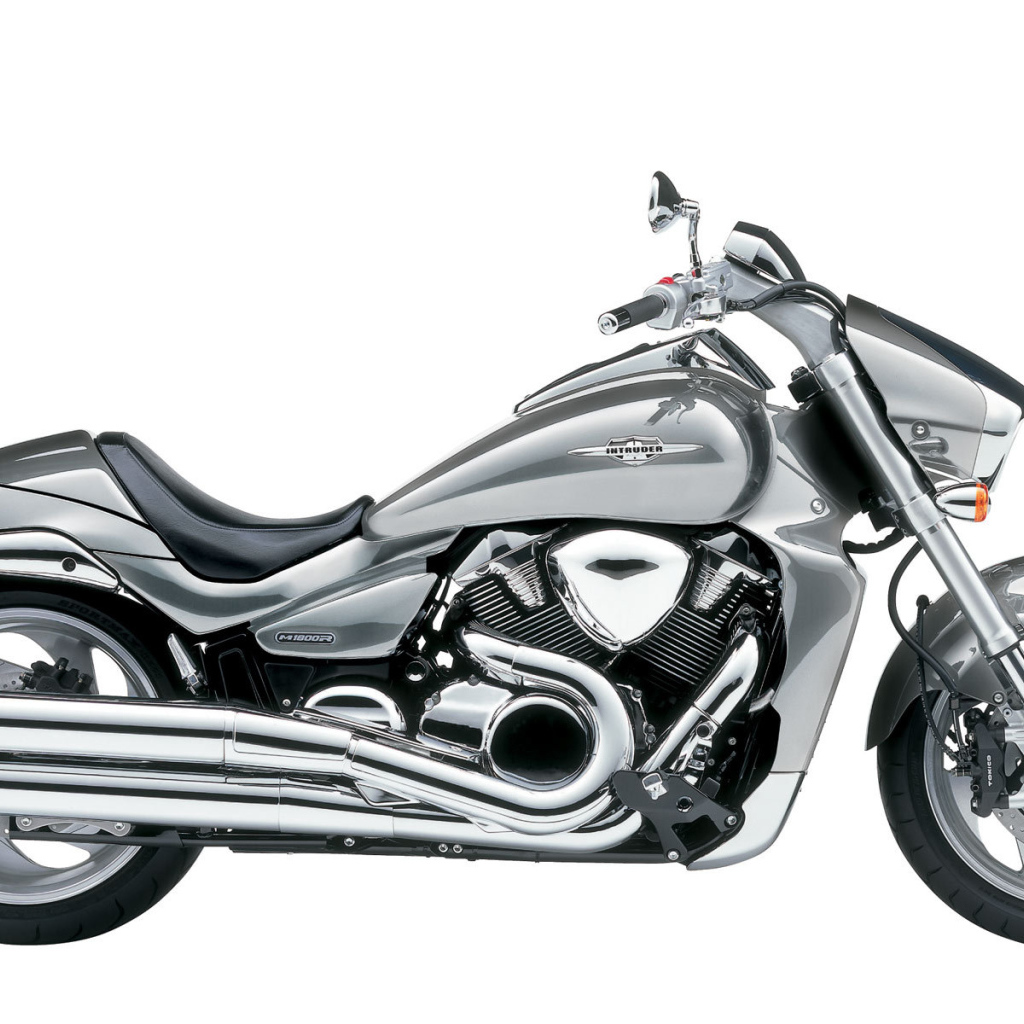 Популярный мотоцикл Suzuki  Intruder M1800 R