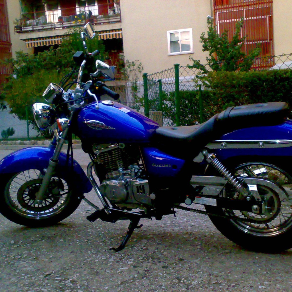 Популярный мотоцикл Suzuki Marauder 125