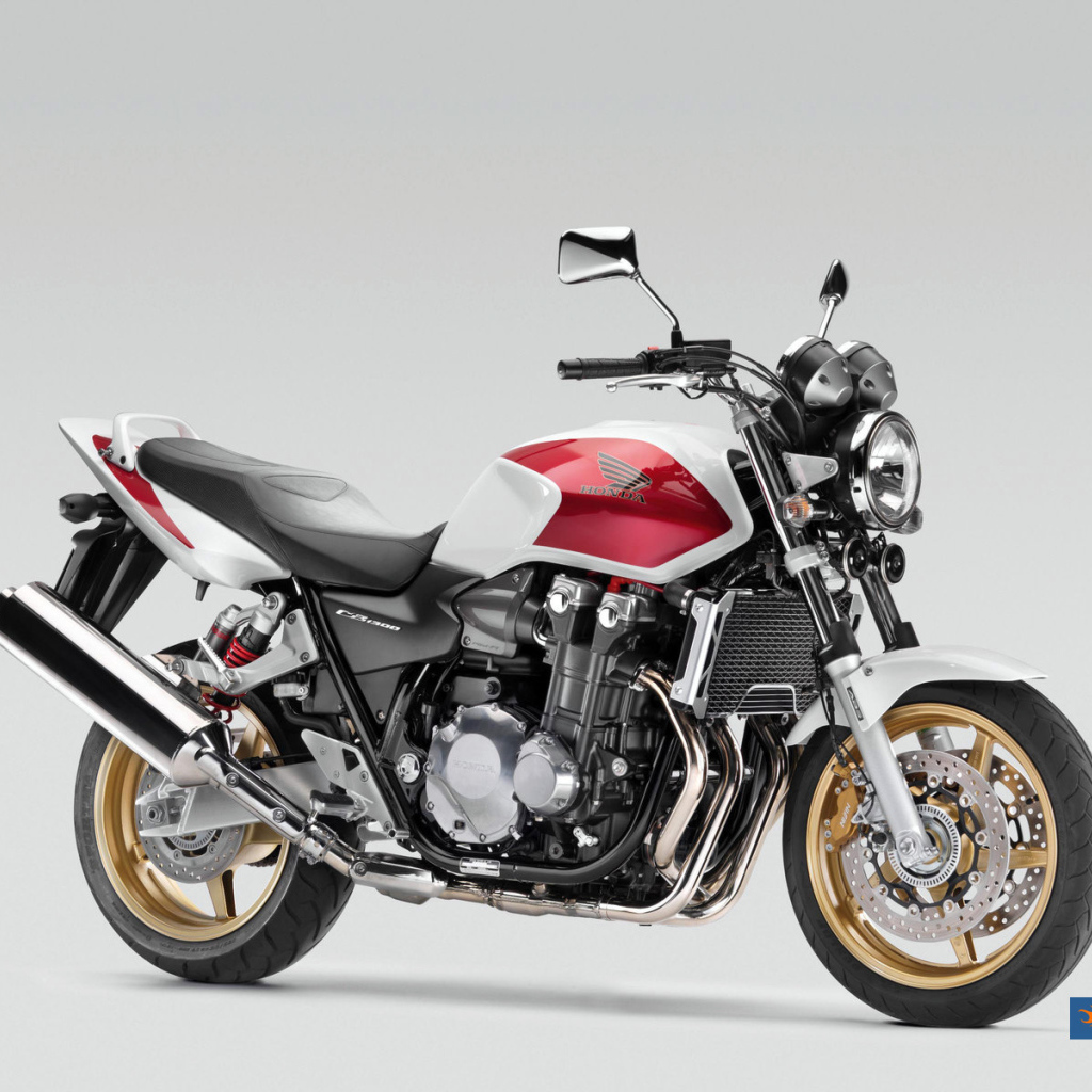 Надежный мотоцикл Suzuki GSF 1250 S