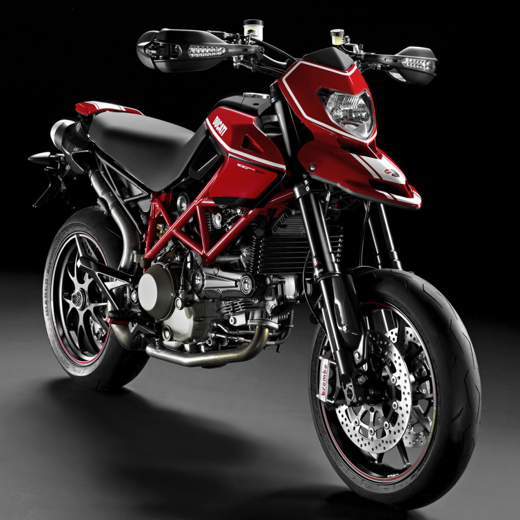 Надежный мотоцикл Ducati Hypermotard