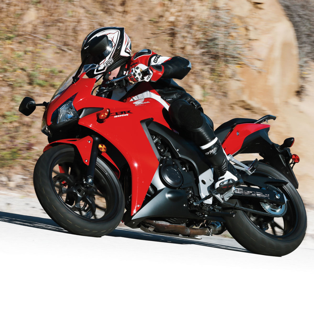 Надежный мотоцикл Honda CBR 500 R
