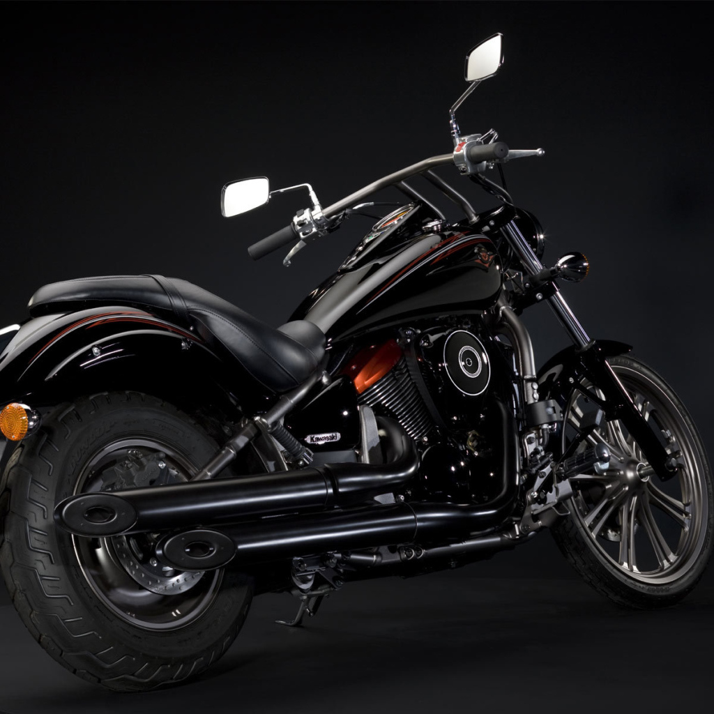 Надежный мотоцикл Kawasaki VN 900 Classic