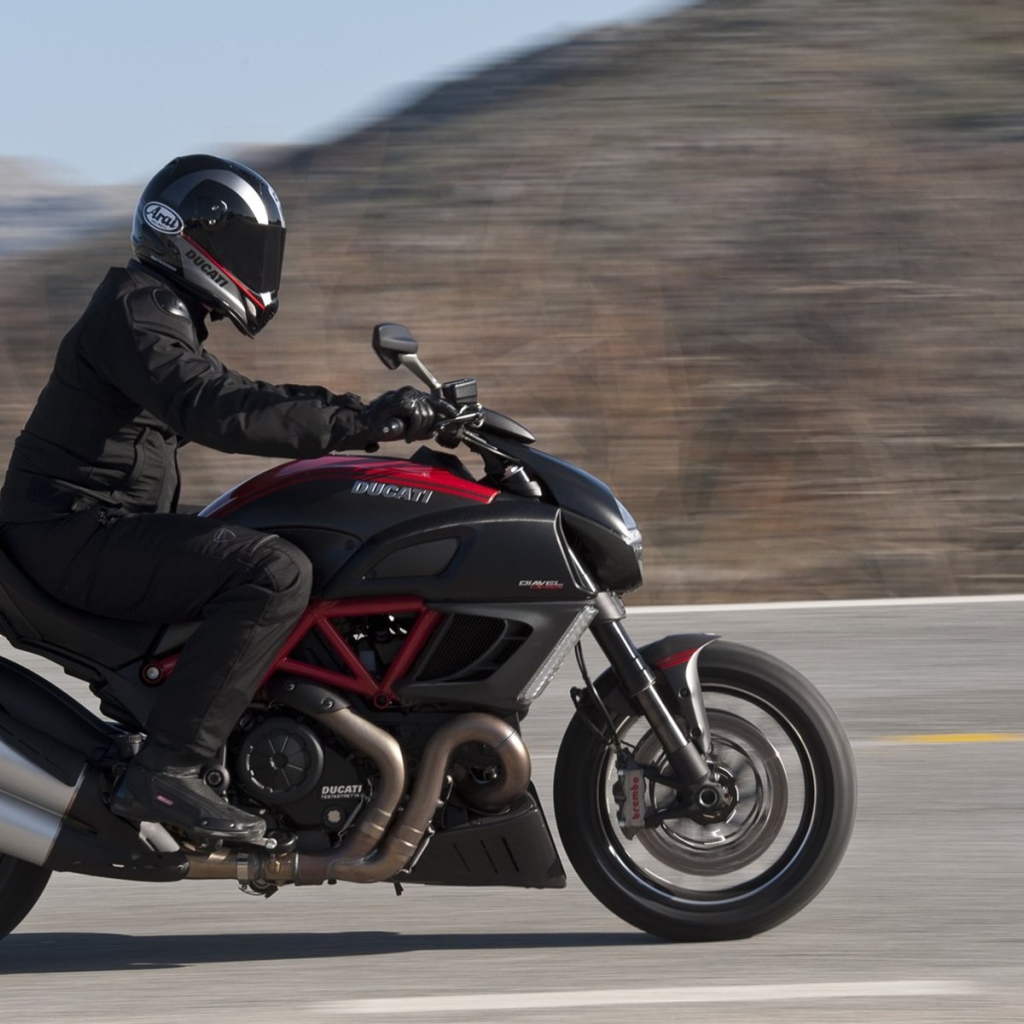 Тест-драйв мотоцикла Ducati Diavel