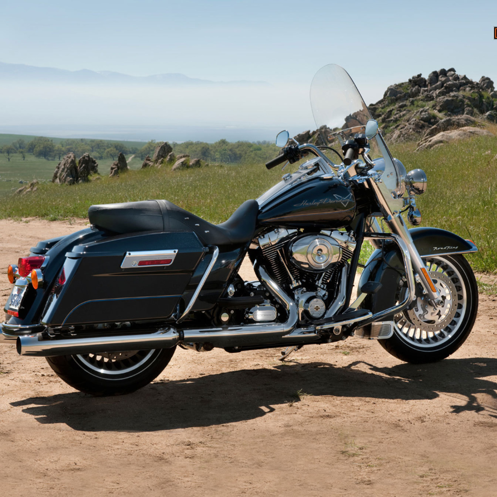 Тест-драйв мотоцикла Harley-Davidson CVO Road King