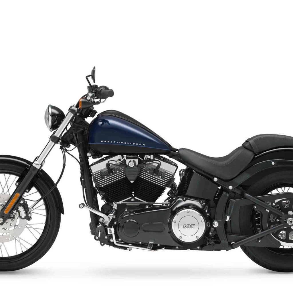 Тест-драйв мотоцикла Harley-Davidson Softail Blackline