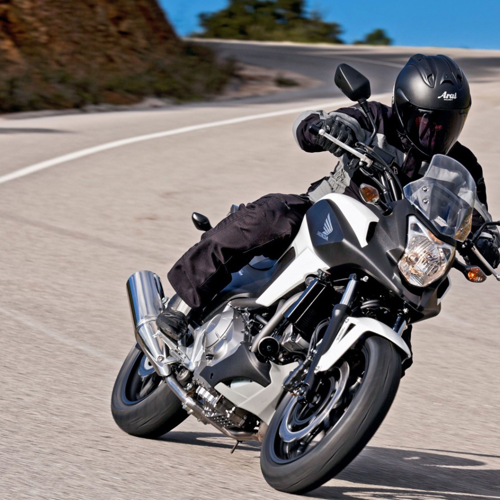 Тест-драйв мотоцикла Honda NC 700 X