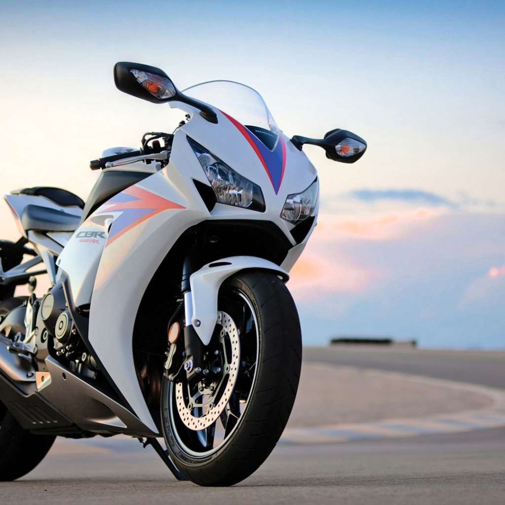 Мотоцикл Honda cbr 1000rr