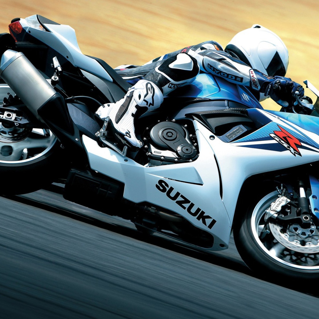 Мотоцикл Suzuki GSX R600