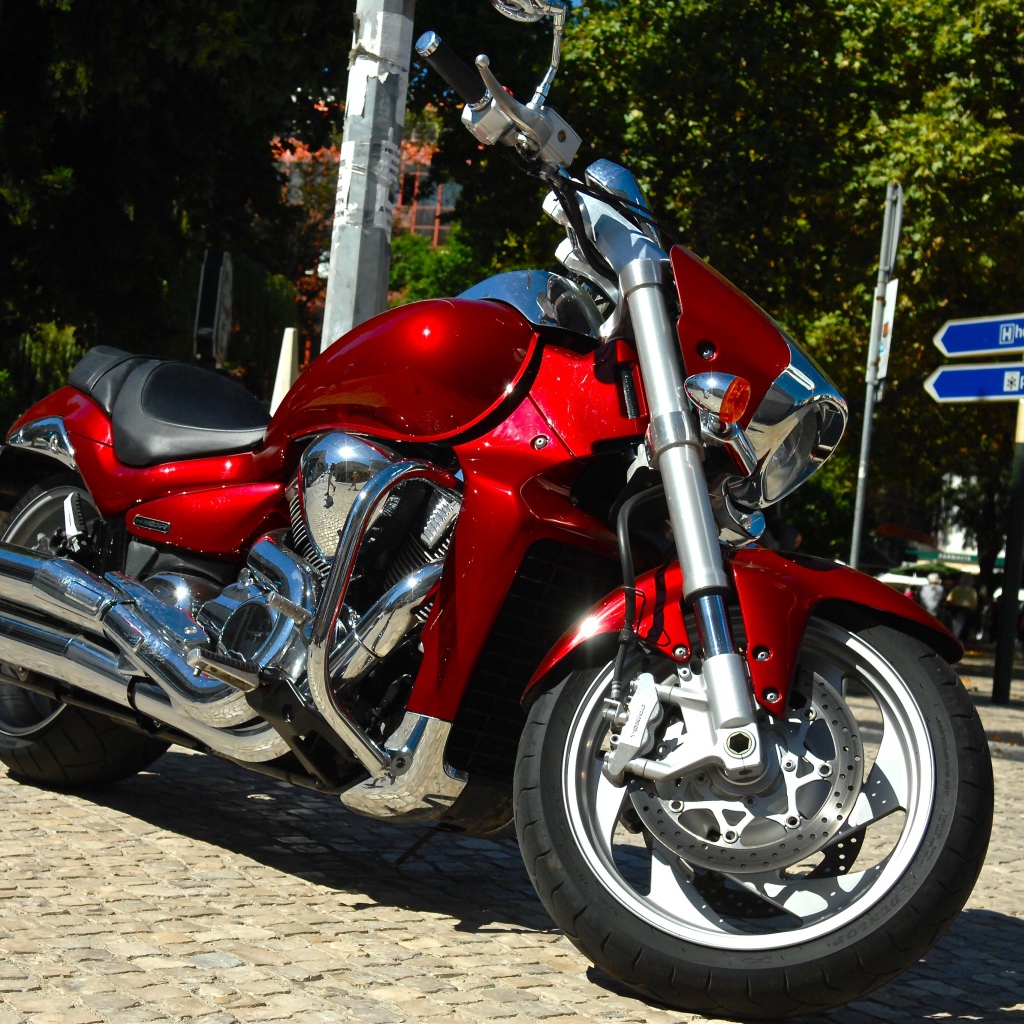 Надежный мотоцикл Suzuki Boulevard S 40