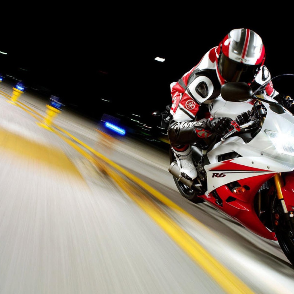 2007 Yamaha YZFR6 гонка