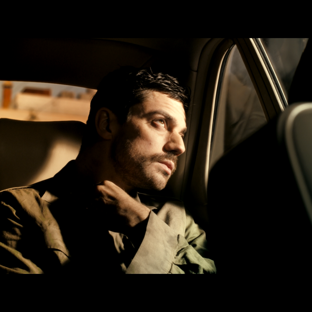 Кадр из фильма Двойник