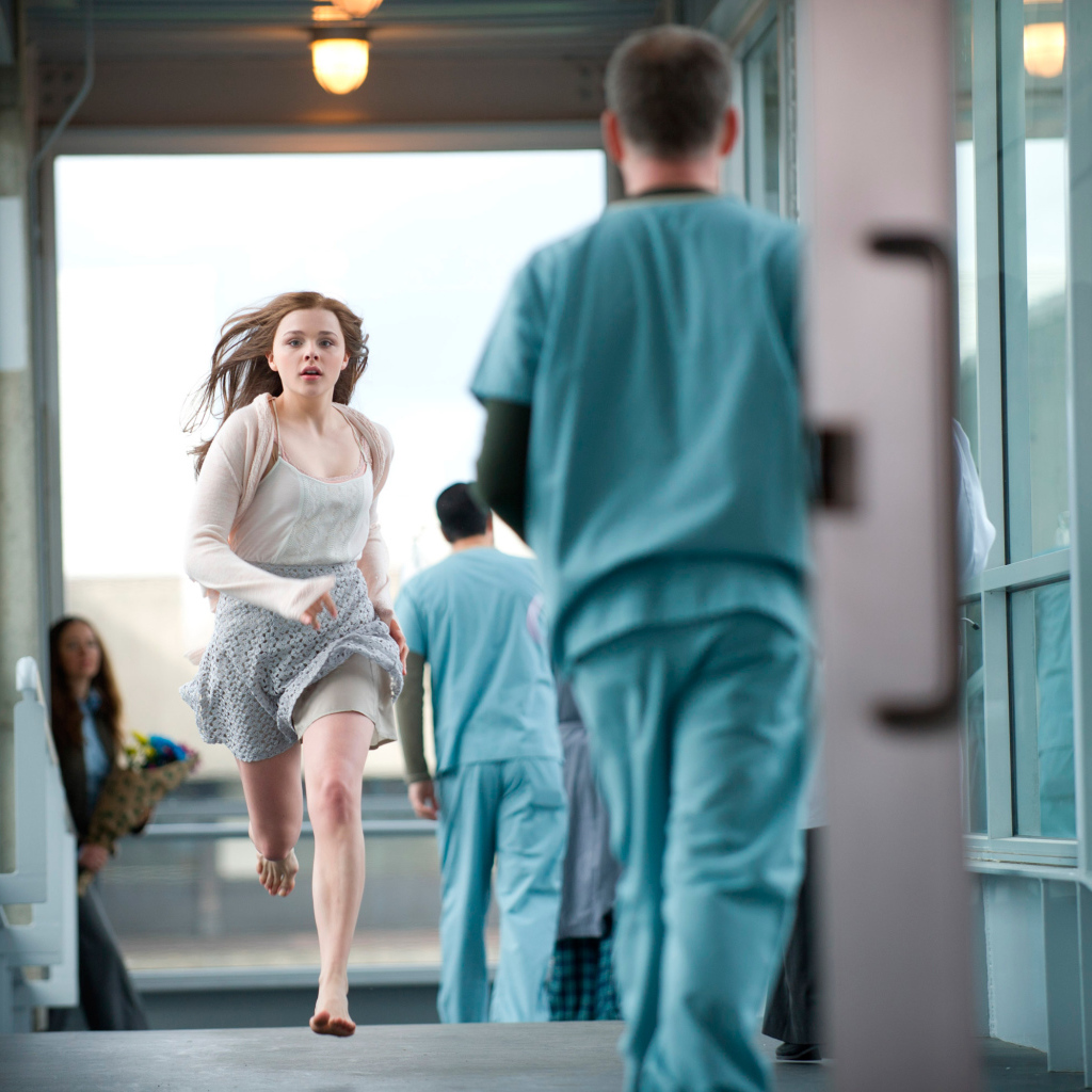 Героиня из Если я останусь