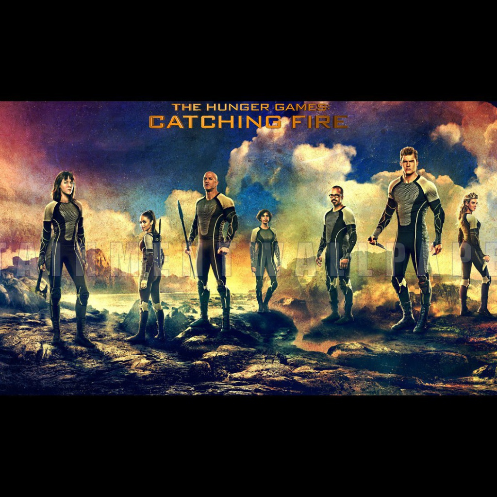 Момент из фильма Голодные игры Сойка-пересмешница. Часть I