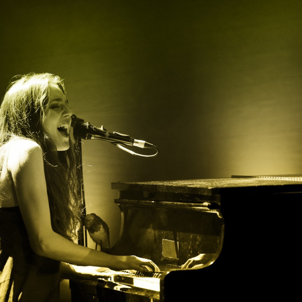 Kомпозитор за роялем