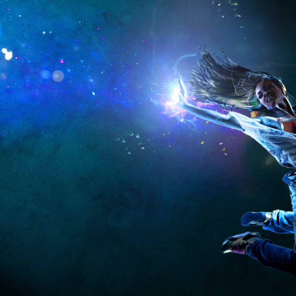 Танцовщица на фоне звезд