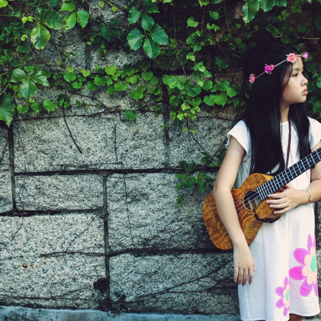 Девочка в веночке