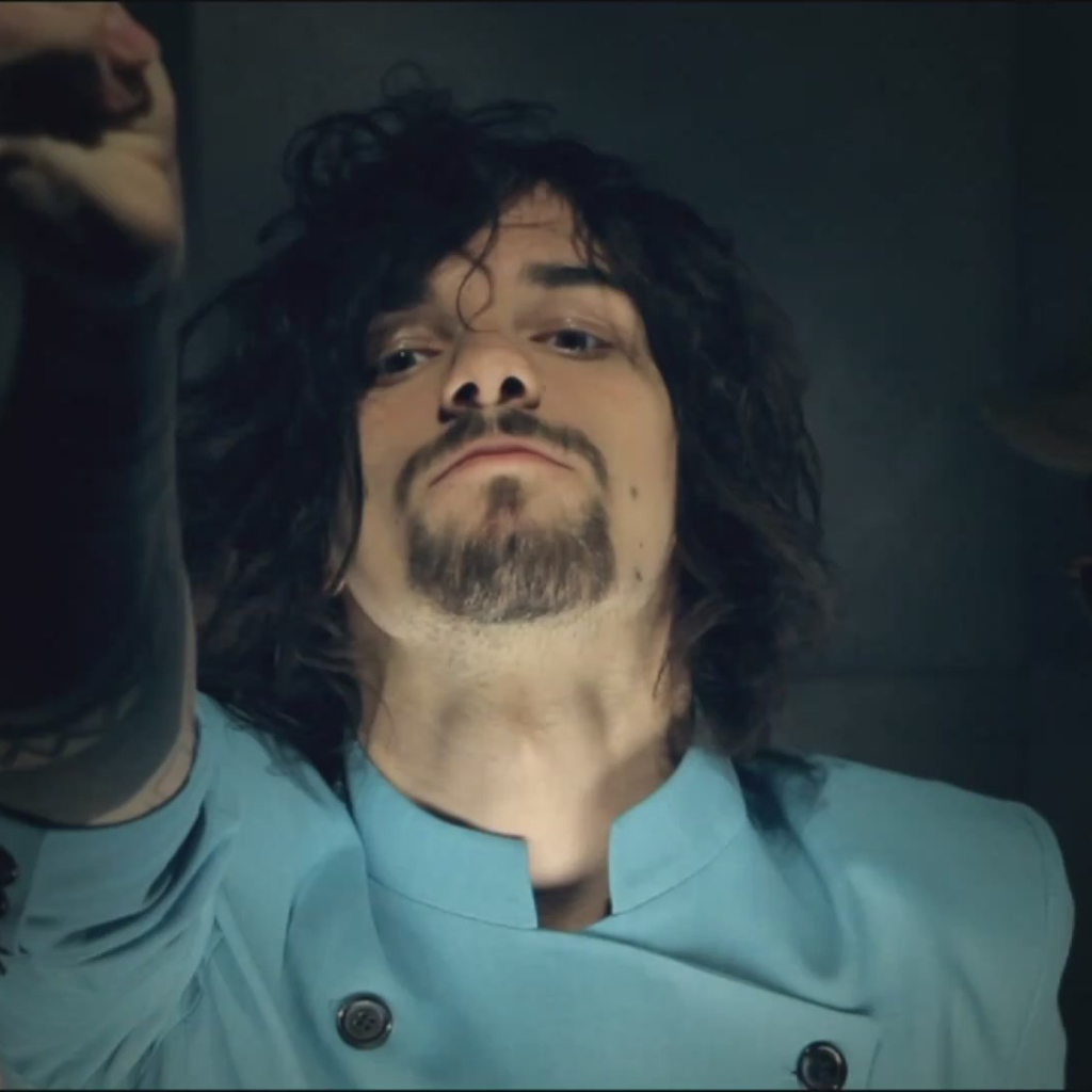 Кадр из клипа группы Quest Pistols