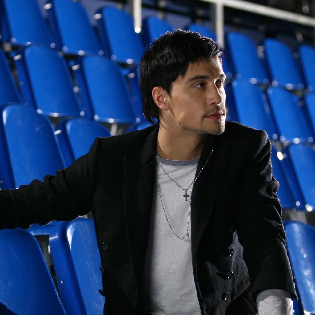 Дима Билан на стадионе