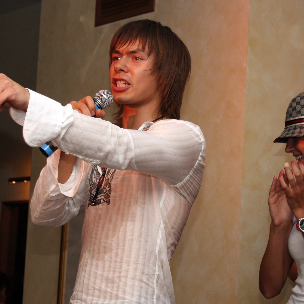 Стас Пьеха на концерте