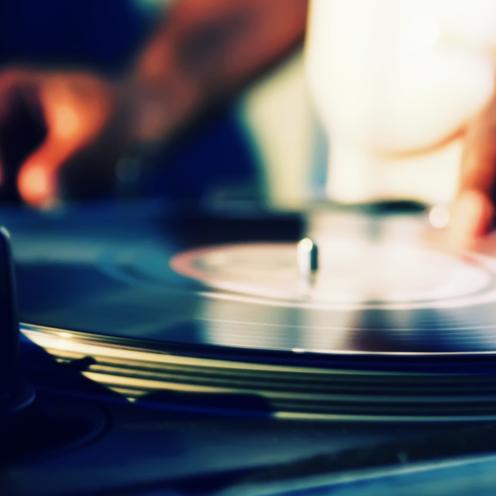 Руки диджея