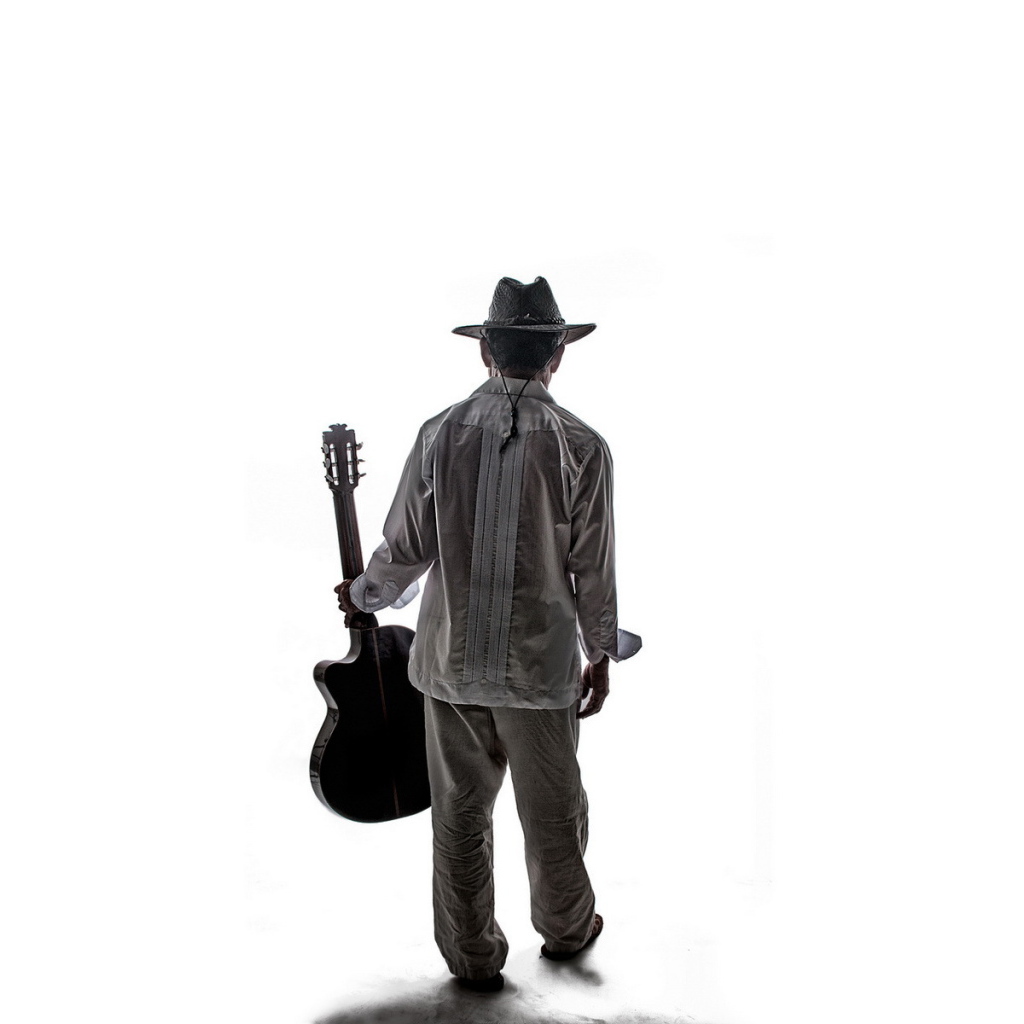 Человек с гитарой