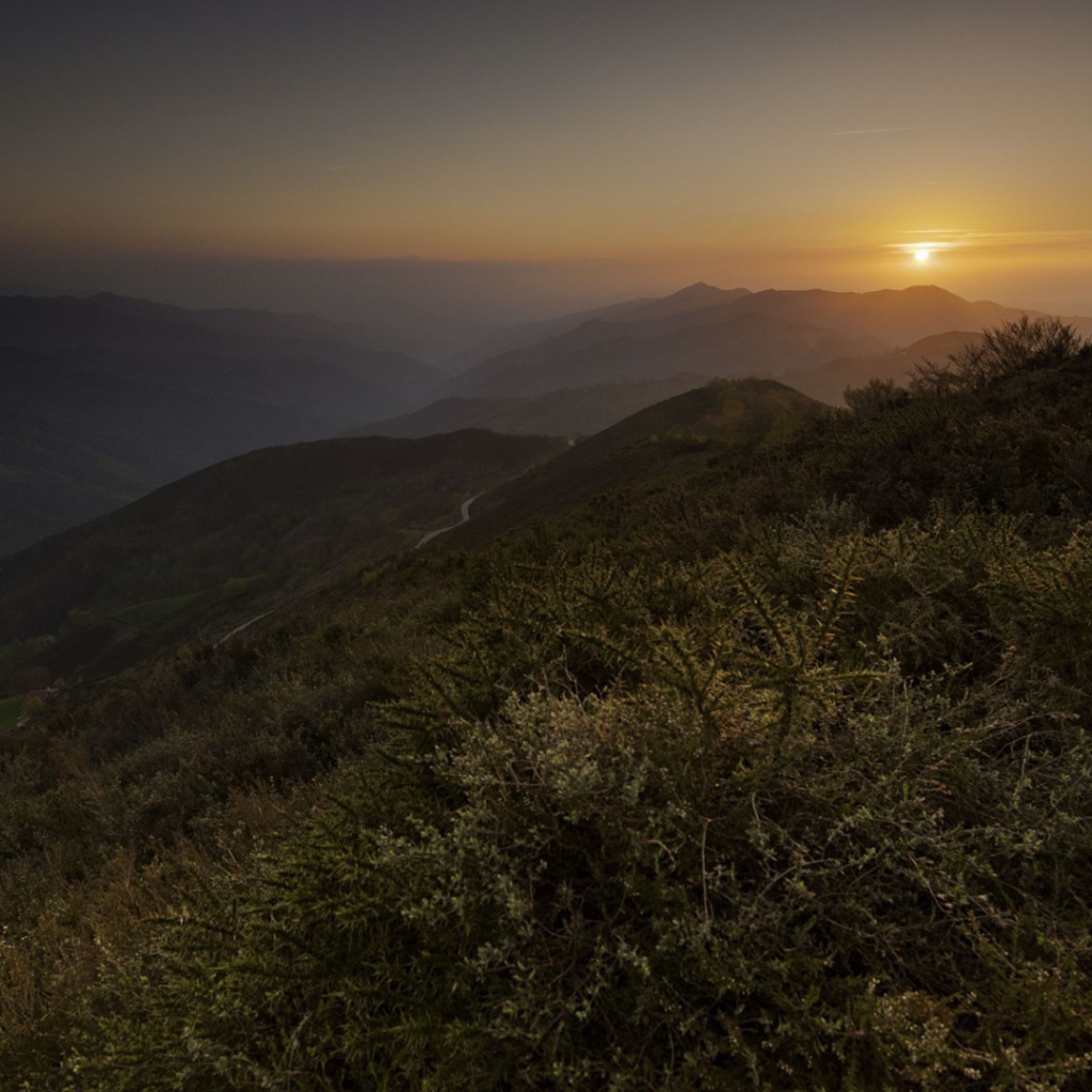 Восход солнца в горах
