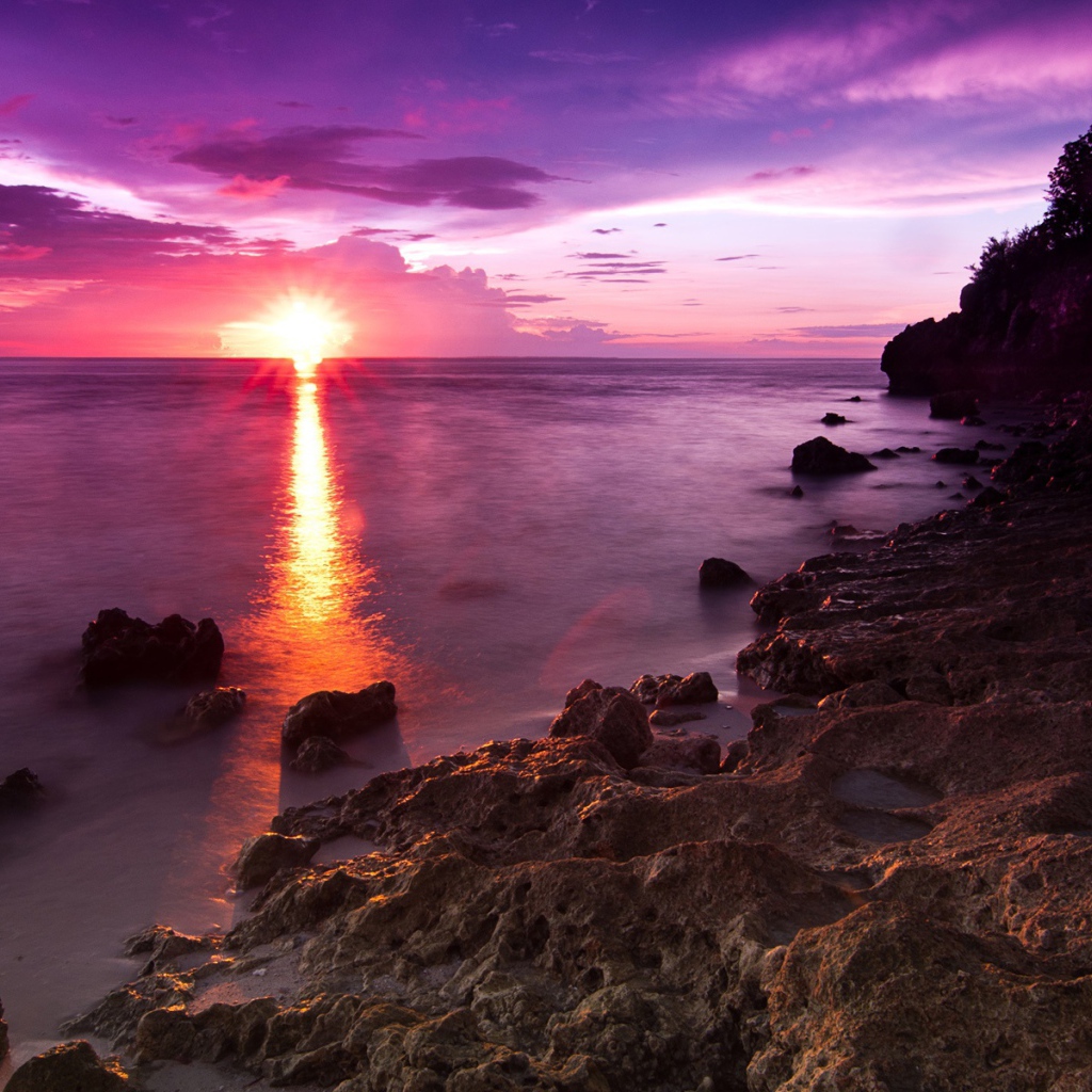 Закат над пляжем