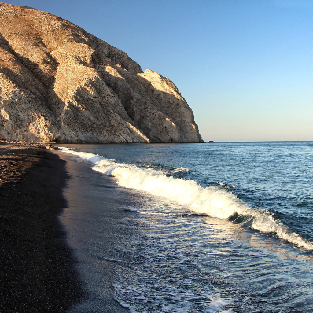 Красивое фото черного пляжа
