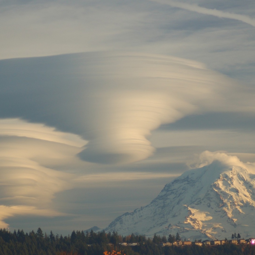 Оригинальные Облака над горами