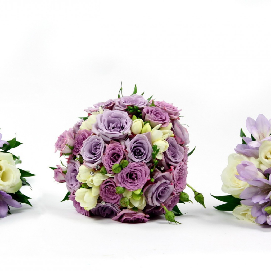 Три красивых букета