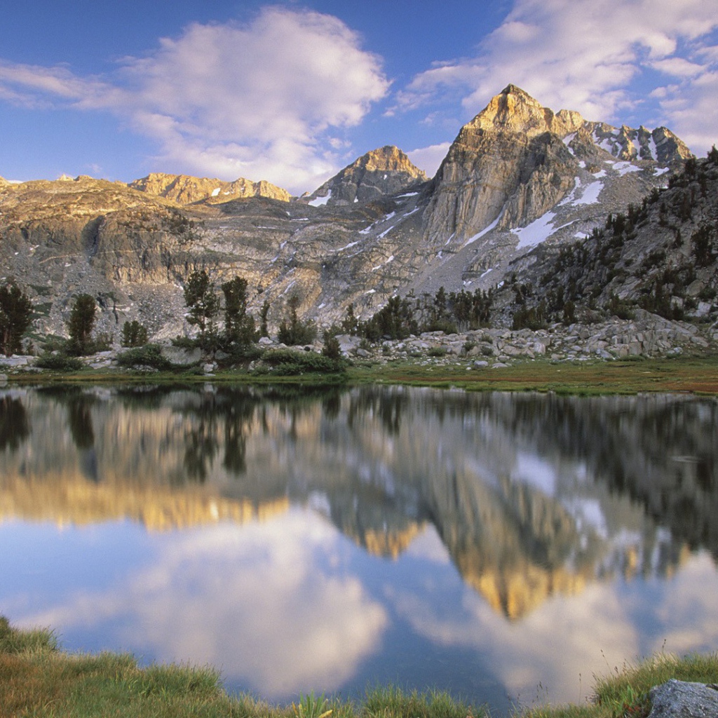 Озеро в парке Калифорнии